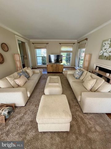 11105 ARDWICK DR, Rockville, MD 20852