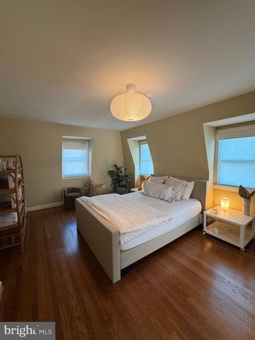 11105 ARDWICK DR, Rockville, MD 20852