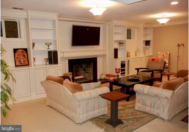 11105 ARDWICK DR, Rockville, MD 20852