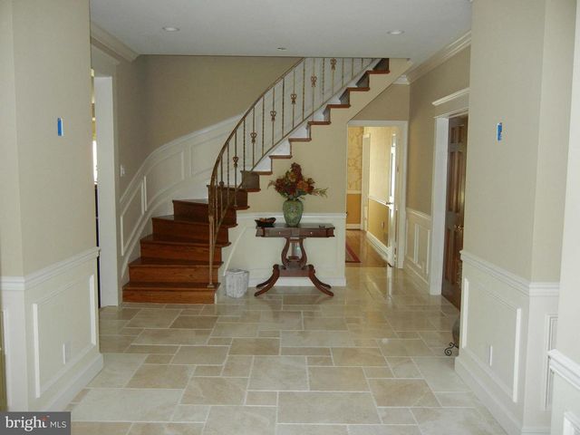 11105 ARDWICK DR, Rockville, MD 20852
