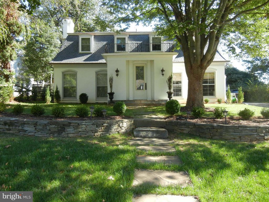 11105 ARDWICK DR, Rockville, MD 20852