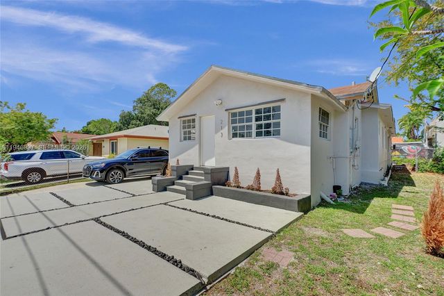 213 NW 34th Terrace, Miami, FL 33127