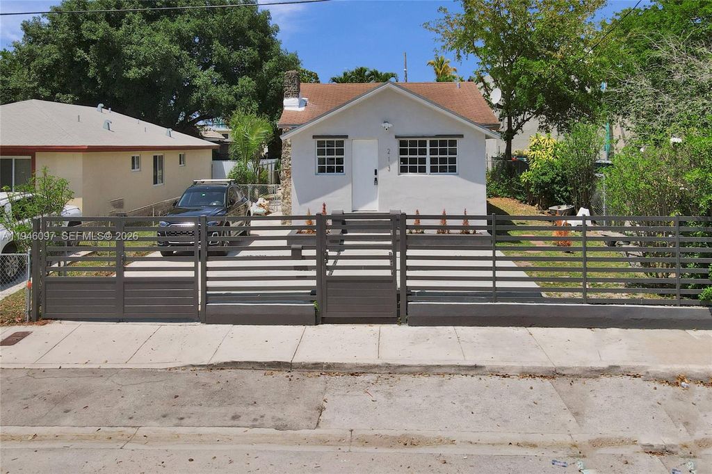 213 NW 34th Terrace, Miami, FL 33127