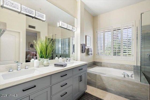 7400 E GAINEY CLUB Drive 114, Scottsdale, AZ 85258