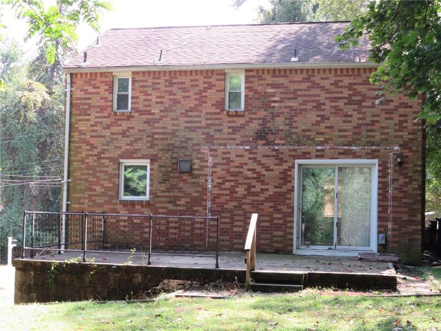 23 Frankwood Rd, Penn Hills, PA 15235