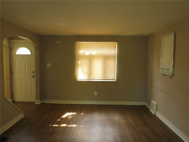 23 Frankwood Rd, Penn Hills, PA 15235