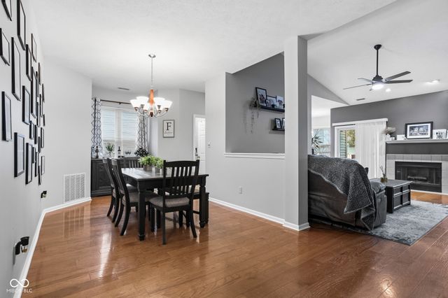 596 Burr Oak Drive, Carmel, IN 46032