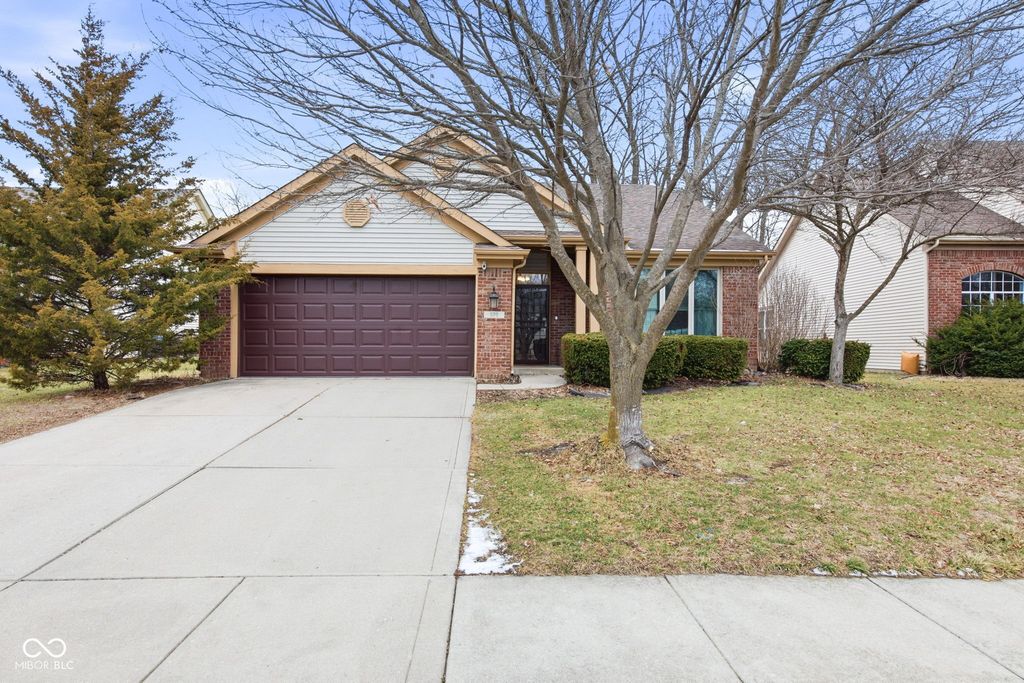 596 Burr Oak Drive, Carmel, IN 46032