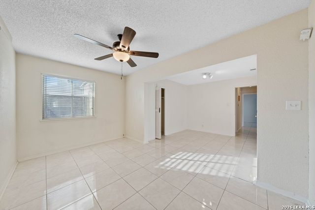 6323 Forest Bnd, San Antonio, TX 78240