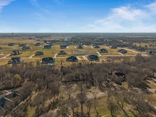 109 Falls Creek Lane, Gunter, TX 75058
