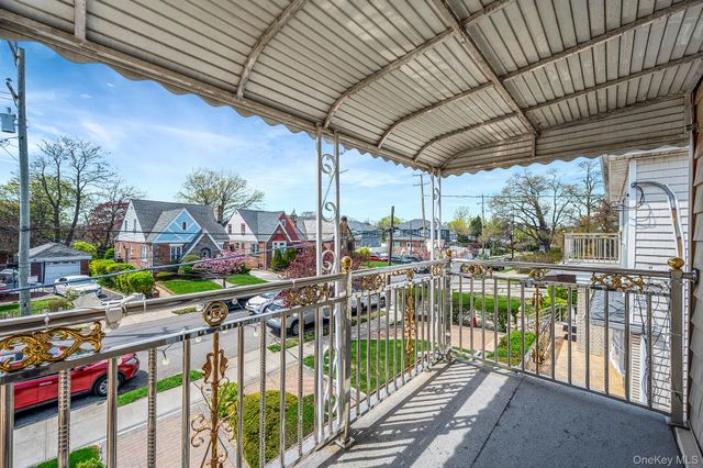 1010 Bay 25th Street, Far Rockaway, NY 11691