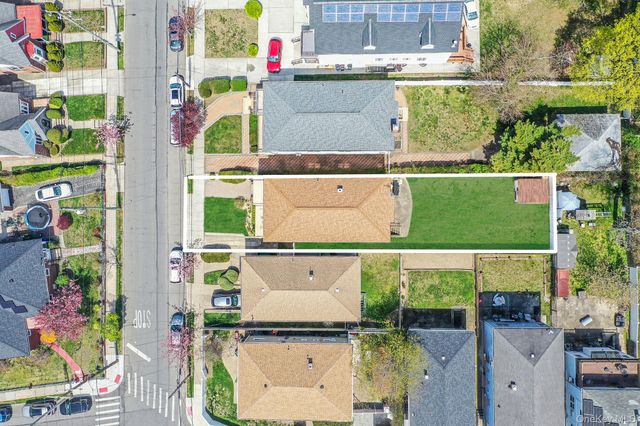 1010 Bay 25th Street, Far Rockaway, NY 11691