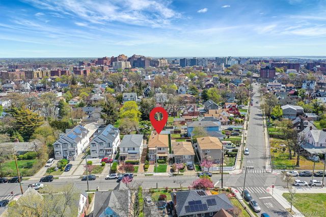 1010 Bay 25th Street, Far Rockaway, NY 11691