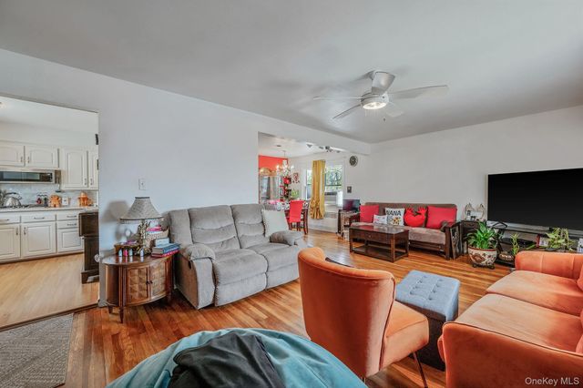 1010 Bay 25th Street, Far Rockaway, NY 11691