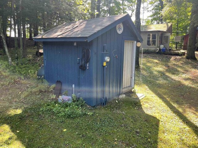 N11364 COUNTY ROAD P, Iola, WI 54945