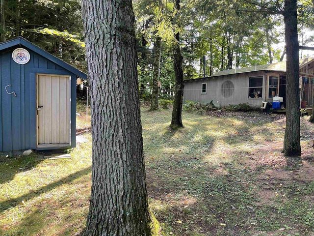 N11364 COUNTY ROAD P, Iola, WI 54945