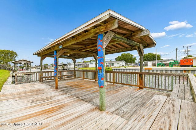 1940 Porpoise Street, Merritt Island, FL 32952