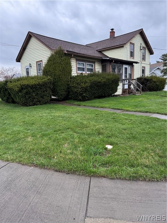 9604 Cayuga Drive, Niagara Falls, NY 14304