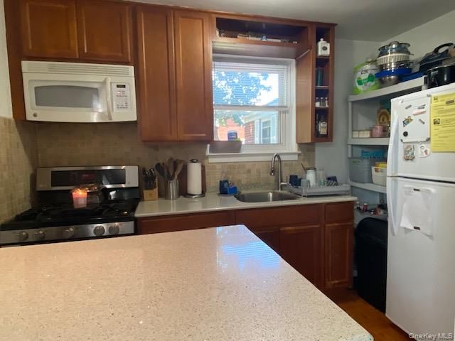 255-43 73rd. Avenue B-2, Glen Oaks, NY 11004