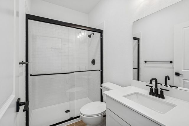 11402 Old Fashion Circle, Mont Belvieu, TX 77535