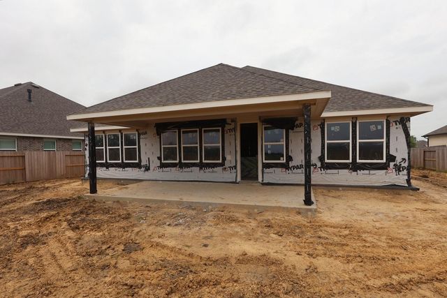 11402 Old Fashion Circle, Mont Belvieu, TX 77535
