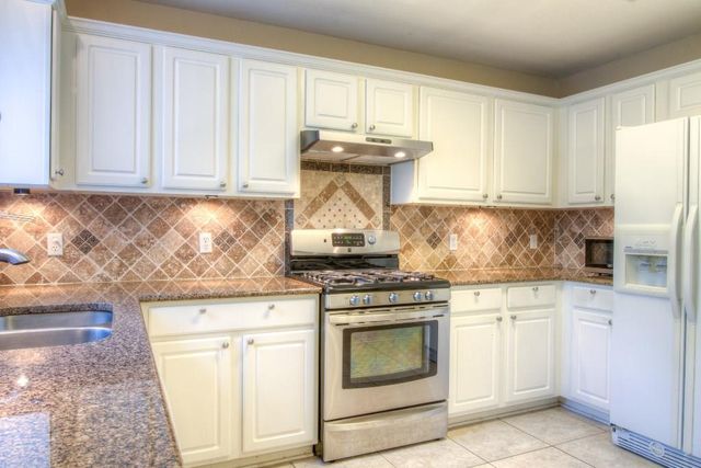 8701 Corran Ferry DR, Austin, TX 78749