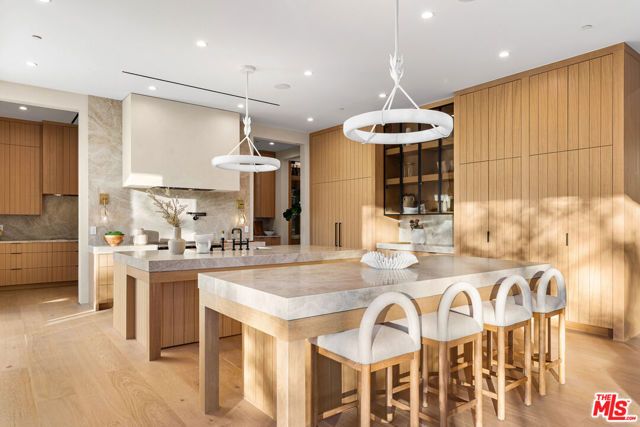 5345 Encino Avenue, Encino (los Angeles), CA 91316