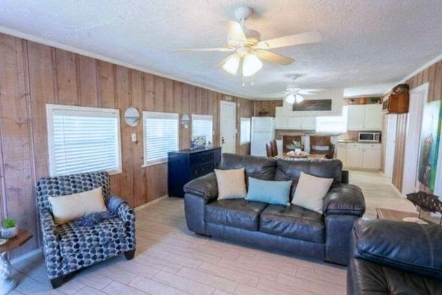 959 S East Road, Crystal Beach, TX 77650