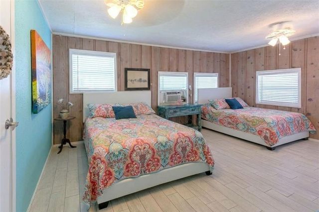 959 S East Road, Crystal Beach, TX 77650