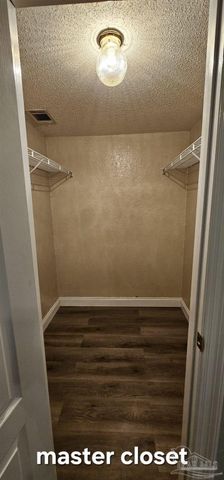 7831 Stallworth Ln, Pensacola, FL 32526