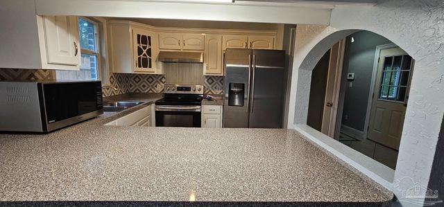 7831 Stallworth Ln, Pensacola, FL 32526