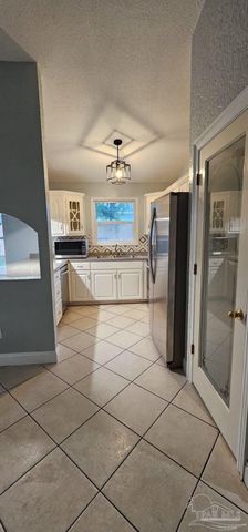 7831 Stallworth Ln, Pensacola, FL 32526