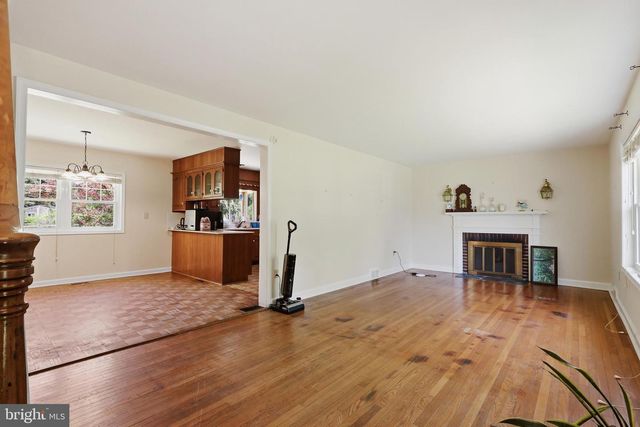 205 OAK LN, West Chester, PA 19382