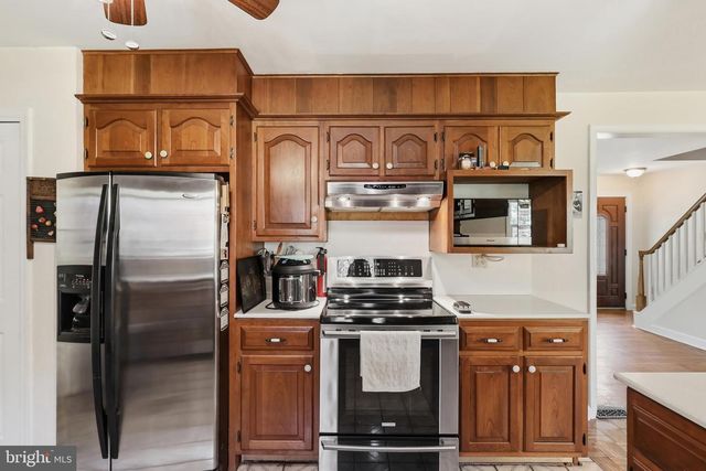 205 OAK LN, West Chester, PA 19382