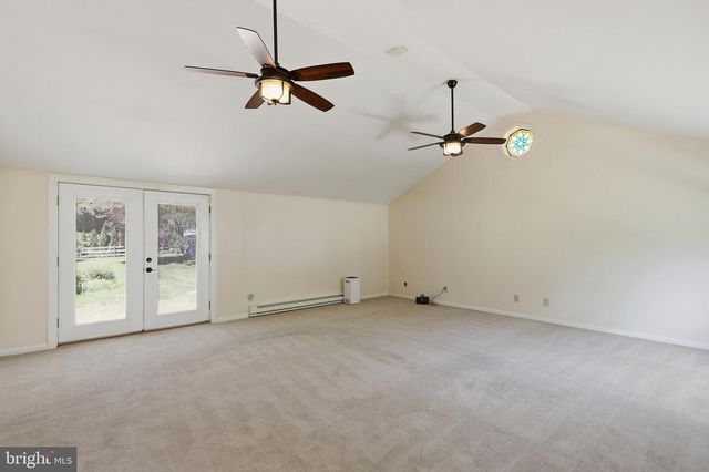 205 OAK LN, West Chester, PA 19382