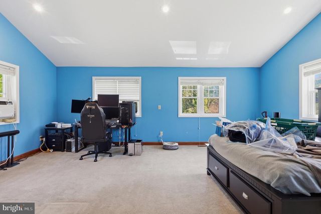 205 OAK LN, West Chester, PA 19382