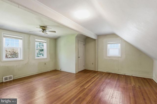 205 OAK LN, West Chester, PA 19382