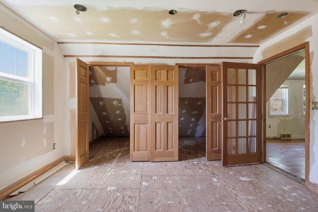 205 OAK LN, West Chester, PA 19382