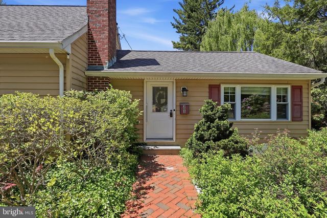 205 OAK LN, West Chester, PA 19382