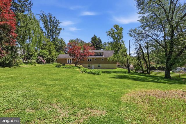205 OAK LN, West Chester, PA 19382