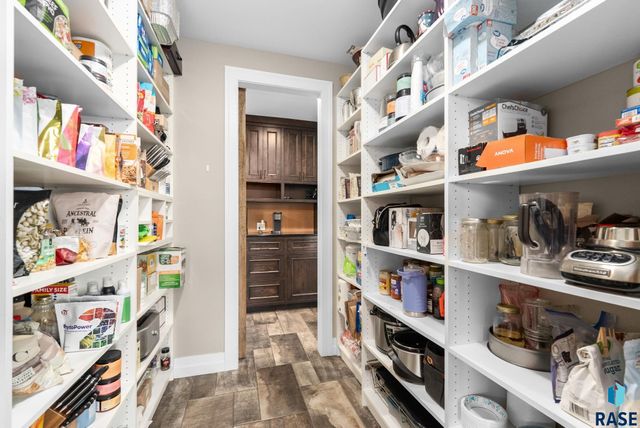 9004 E Torrey Pine Cir Circle, Sioux Falls, SD 57110