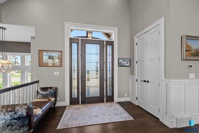 9004 E Torrey Pine Cir Circle, Sioux Falls, SD 57110
