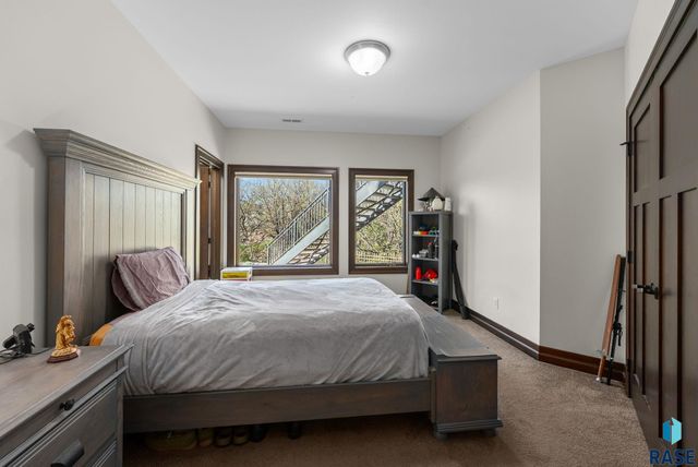 9004 E Torrey Pine Cir Circle, Sioux Falls, SD 57110