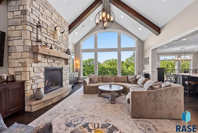 9004 E Torrey Pine Cir Circle, Sioux Falls, SD 57110