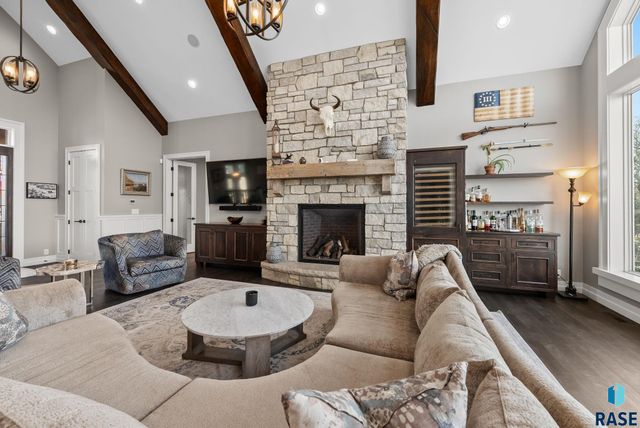 9004 E Torrey Pine Cir Circle, Sioux Falls, SD 57110