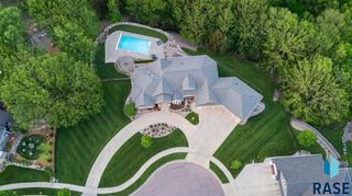 9004 E Torrey Pine Cir Circle, Sioux Falls, SD 57110