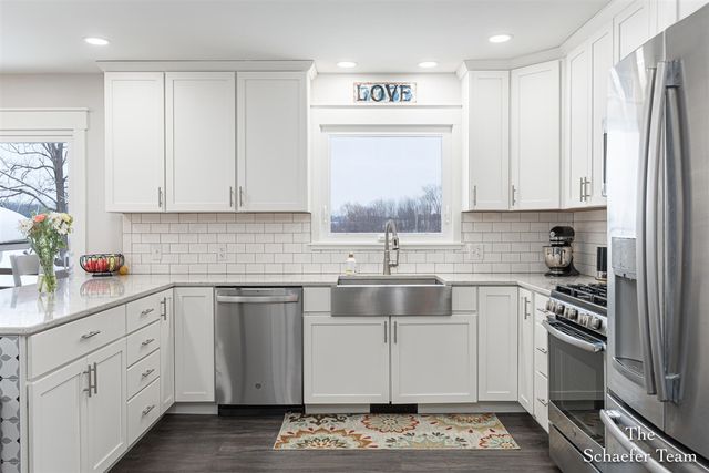 8610 Dygert Drive, Alto, MI 49302