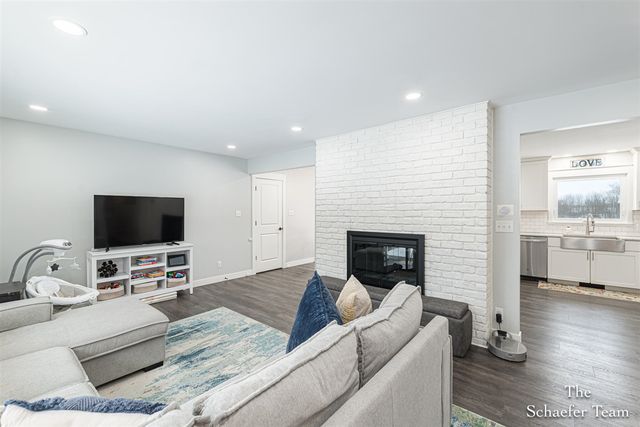 8610 Dygert Drive, Alto, MI 49302