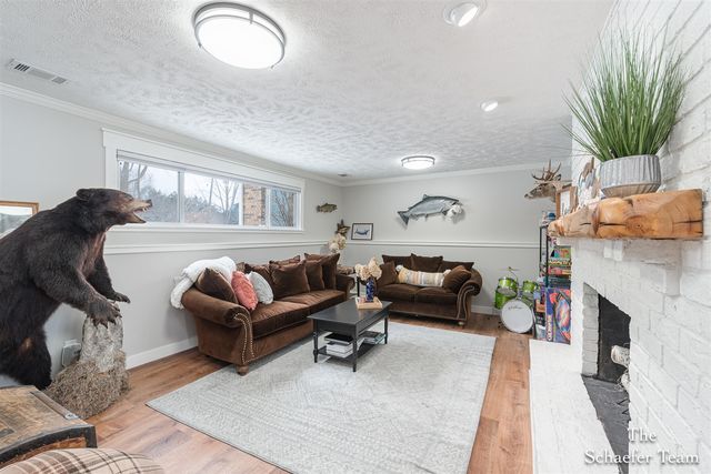 8610 Dygert Drive, Alto, MI 49302