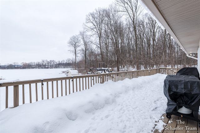 8610 Dygert Drive, Alto, MI 49302